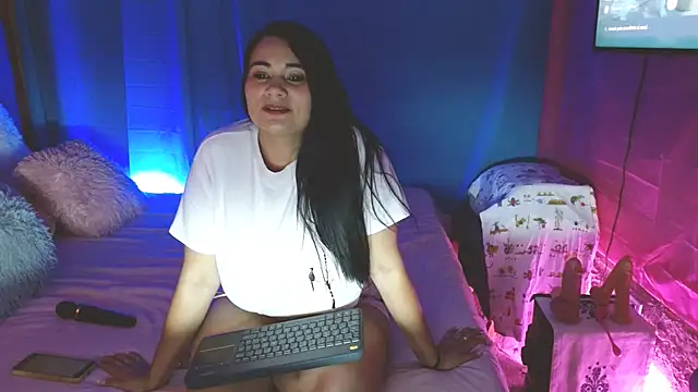 Kerly Lopez online show from January 8, 10:05 pm