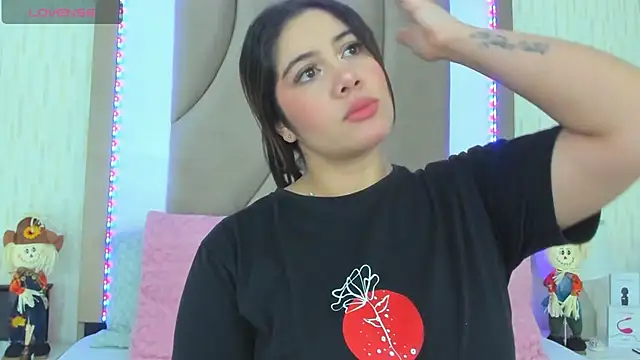 ThyaraJhons online show from October 22, 12:15 pm