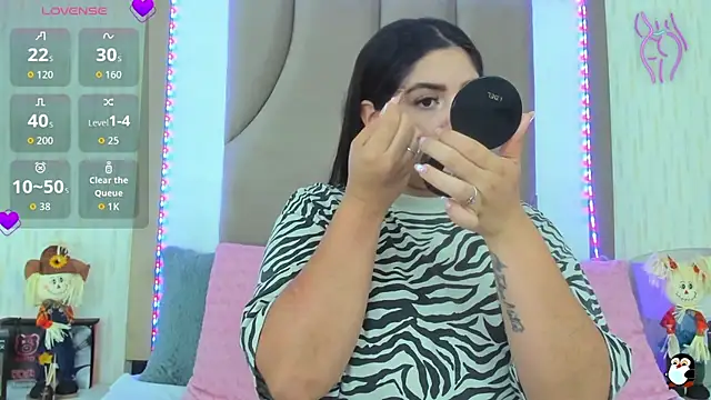 ThyaraJhons online show from October 29, 12:15 pm