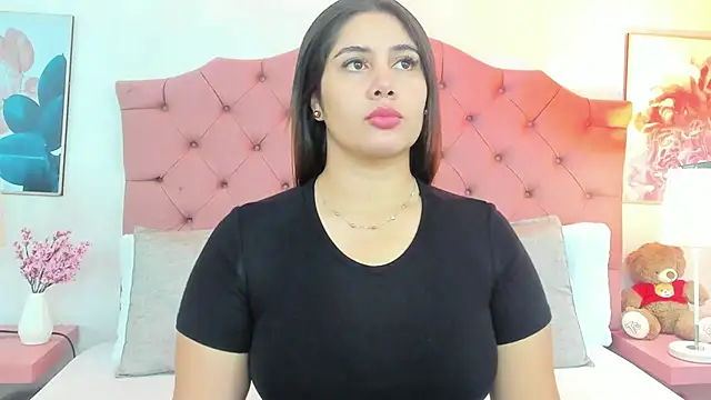 ThyaraJhons online show from April 2, 12:01 pm