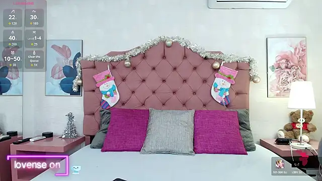 ThyaraJhons online show from December 20, 12:08 pm