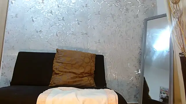 Samantabrown  online show from November 27, 11:32 am