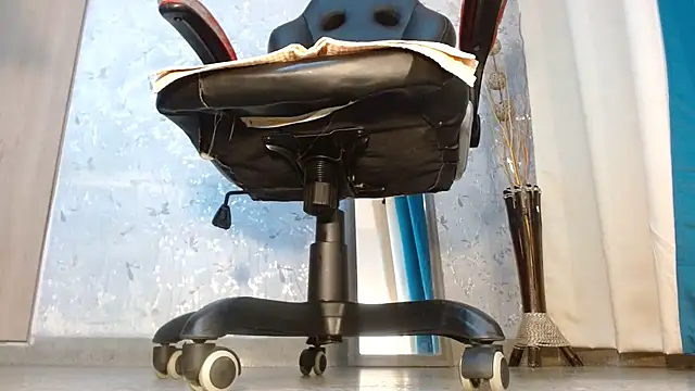 Samantabrown  online show from November 9, 11:36 am