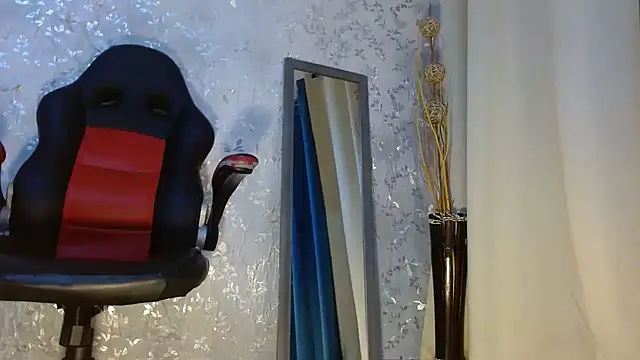 Samantabrown  online show from November 21, 11:20 am