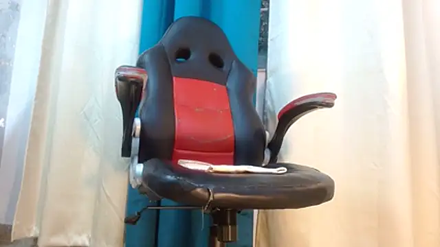 Samantabrown  online show from January 15, 11:24 am