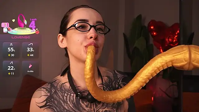 Snapshot of EvaCanton chatting on February 25, 2:12 am EvaCanton online show from February 25, 2:12 am