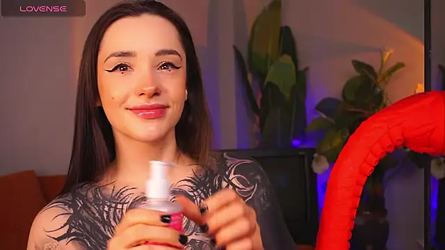 EvaCanton online show from April 13, 2:04 am