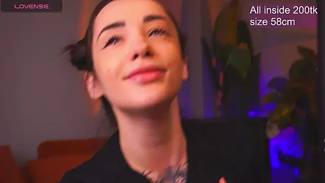 EvaCanton online show from April 19, 2:01 am