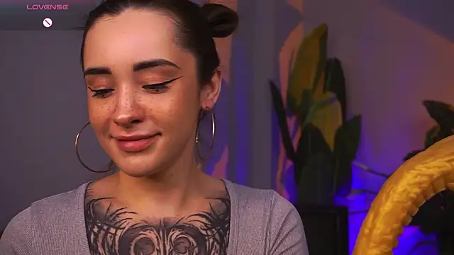 EvaCanton online show from March 16, 2:08 am