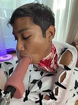 alejo cute online show from April 18, 4:42 pm