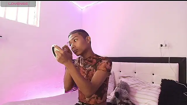 alejo cute online show from February 4, 3:04 pm