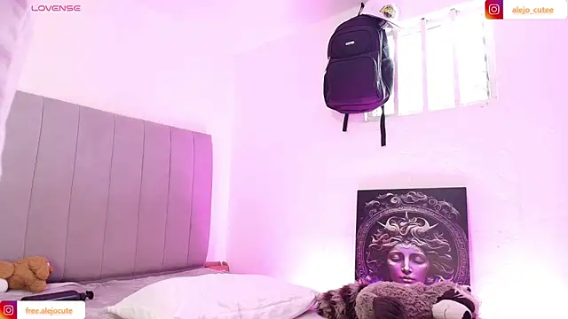 alejo cute online show from February 5, 10:11 pm