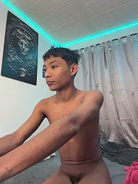 Snapshot of alejo_cute chatting on July 11, 12:05 pm alejo cute online show from July 11, 12:05 pm