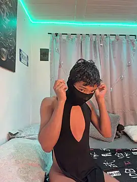 alejo cute online show from May 26, 1:20 pm
