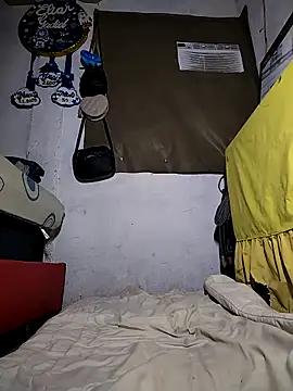 The-quee22 online show from November 23, 4:00 am