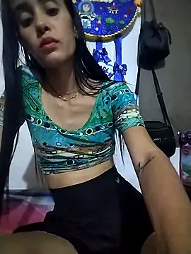 The-quee22 online show from November 6, 12:03 am