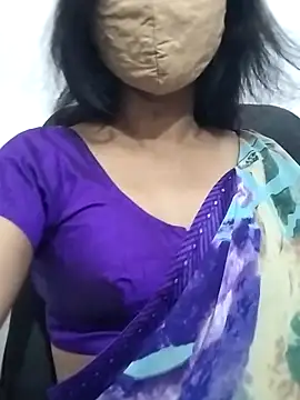 Snapshot of Triveni-Lovely chatting on May 26, 8:23 am Triveni-Lovely online show from May 26, 8:23 am