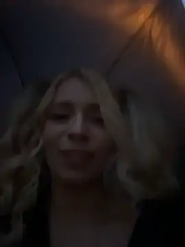 Snapshot of maddisonblush chatting on November 6, 3:16 pm maddisonblush online show from November 6, 3:16 pm