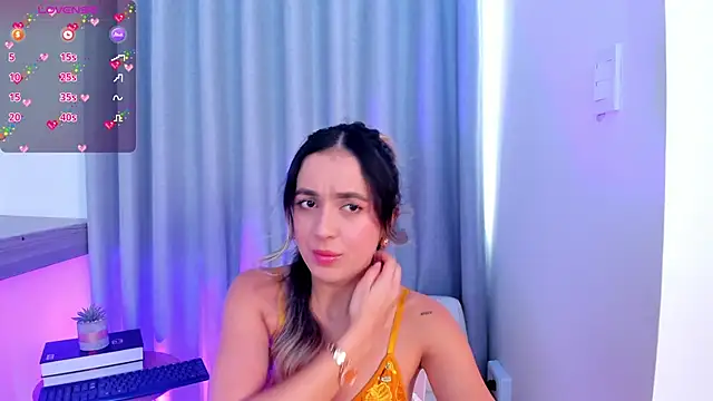 Snapshot of Lucyortiz_ chatting on March 11, 6:30 pm Lucyortiz online show from March 11, 6:30 pm