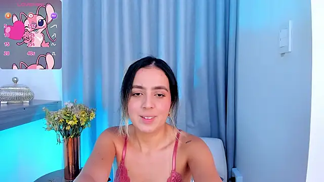 Snapshot of Lucyortiz_ chatting on February 13, 5:11 pm Lucyortiz online show from February 13, 5:11 pm