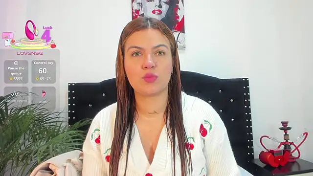 Snapshot of Alexandra_Torress chatting on June 30, 12:27 pm Alexandra Torress online show from June 30, 12:27 pm
