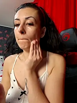 loryyy sexyyy online show from May 5, 8:12 pm