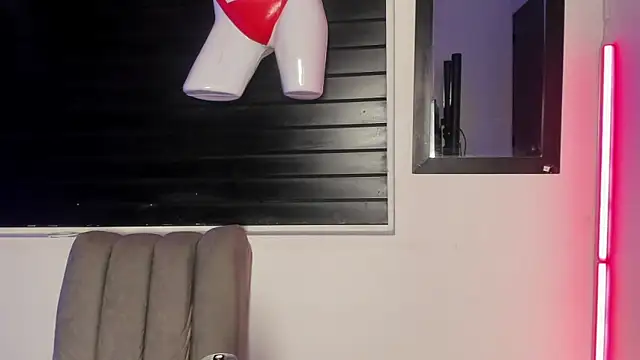 Amy hoy69 online show from March 20, 11:28 pm