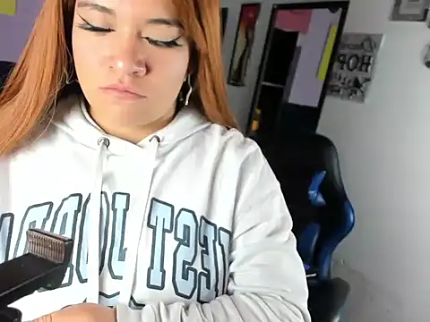 Amy hoy69 online show from September 11, 2:55 am