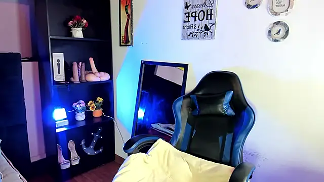 Amy hoy69 online show from October 5, 2:46 am