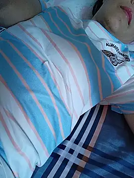 Asian girl13 online show from June 28, 3:13 am