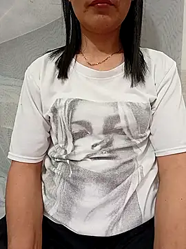 Asian girl13 online show from March 4, 1:02 am