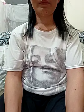 Asian girl13 online show from April 7, 1:24 pm