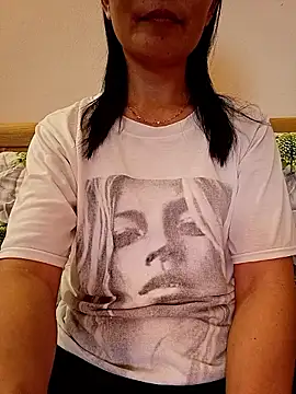 Asian girl13 online show from May 19, 1:10 am