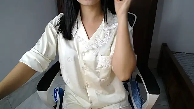 Lunobaby 204 online show from November 3, 1:44 am