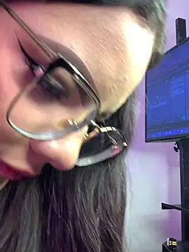 IsabellaGrey19 online show from February 21, 8:00 pm