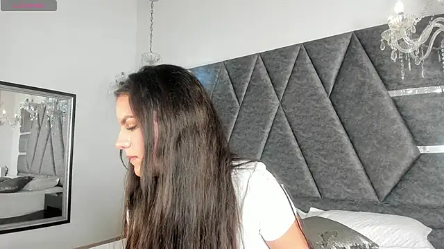 Snapshot of IsabellaGrey19 chatting on September 25, 7:20 pm IsabellaGrey19 online show from September 25, 7:20 pm