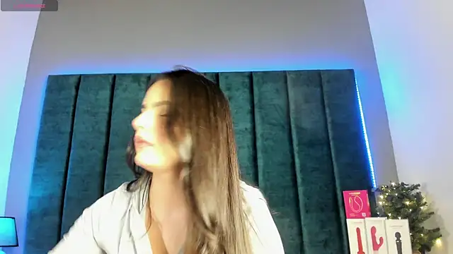 IsabellaGrey19 online show from December 15, 7:20 pm