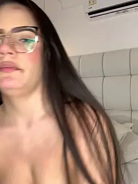 Snapshot of IsabellaGrey19 chatting on March 23, 5:54 am IsabellaGrey19 online show from March 23, 5:54 am