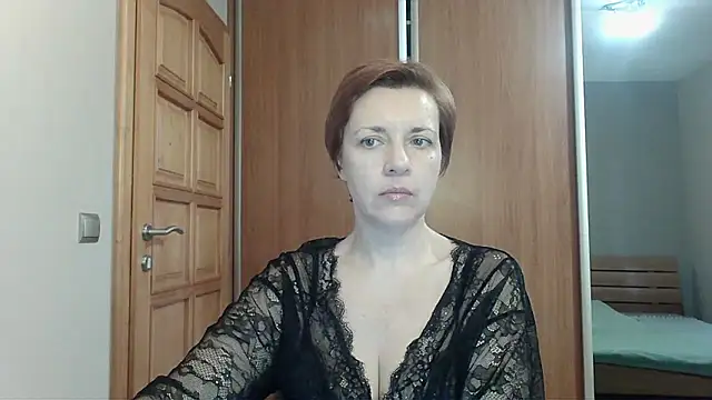 LoraLoraMay online show from January 19, 2:43 pm