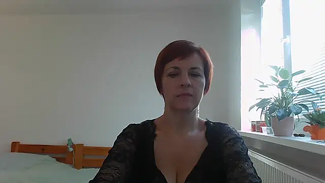 LoraLoraMay online show from October 4, 12:50 pm