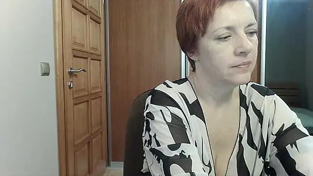 LoraLoraMay online show from March 20, 7:59 pm