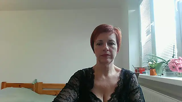 LoraLoraMay online show from October 7, 1:34 pm