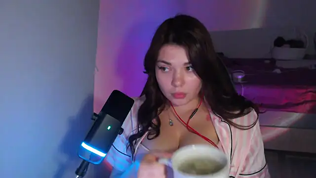 helengilmor online show from February 21, 4:20 pm