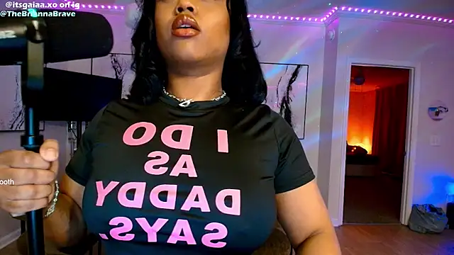 BriannaBrave online show from February 28, 4:23 am