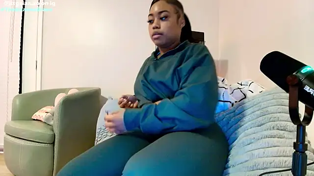 BriannaBrave online show from March 13, 3:44 am