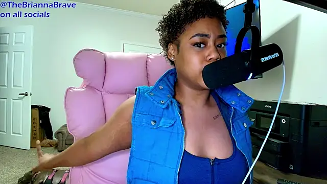 BriannaBrave online show from April 1, 2:02 am