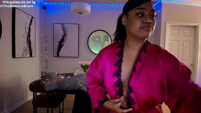 BriannaBrave online show from March 8, 6:28 am