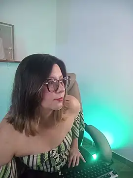 Chanelll Taylorr  online show from January 10, 5:19 pm