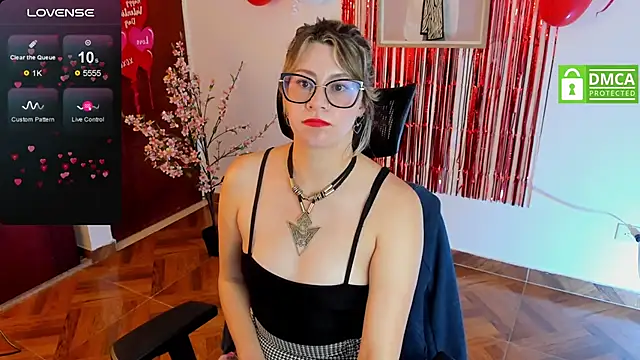 Snapshot of Chanelll_Taylorr_ chatting on February 15, 5:17 pm Chanelll Taylorr online show from February 15, 5:17 pm