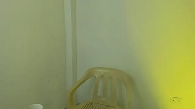 Chanelll Taylorr  online show from April 8, 9:55 am